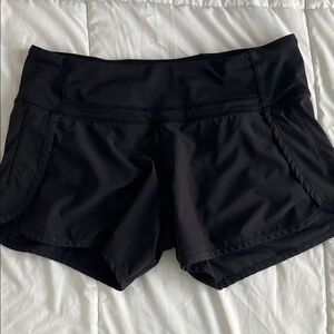 Lululemon Women's Black Performance Athletic Shorts with back Pocket